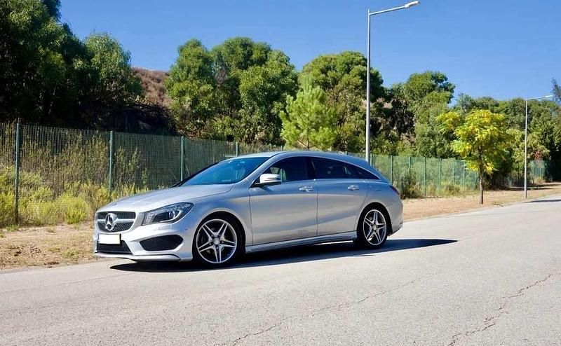 Usado Mercedes CLA200 Shooting Brake 136 HP (100 kW) 2015 Cinzento Carrinha