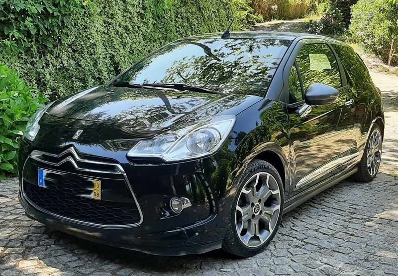 Preto Usado 2013 DS Automobiles DS3 | € 12.000 - Imagem 1/4