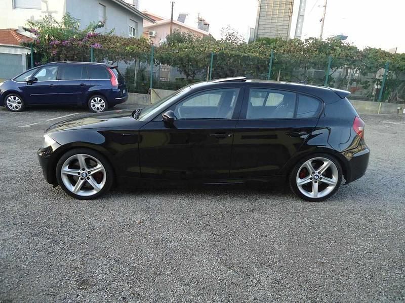 Usado BMW 123 204 HP (150 kW) 2008 Preto Citadino