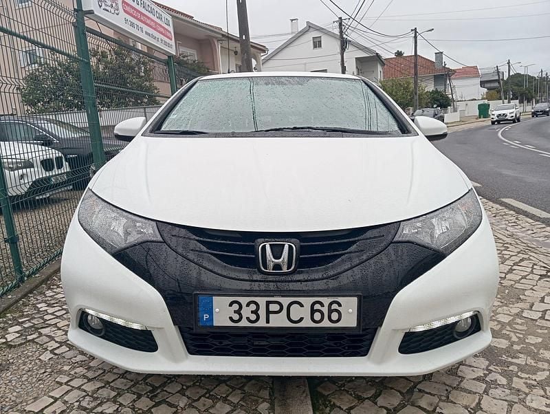 Usado Honda Civic Sport 100 HP (73 kW) 2014 Branco