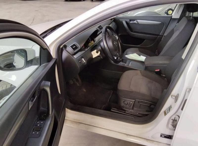 Usado VW Passat 105 HP (77 kW) 2012 Branco Carrinha