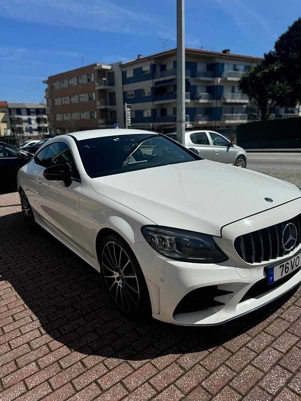 Usado Mercedes C200 184 HP (135 kW) 2018 Branco Coupé