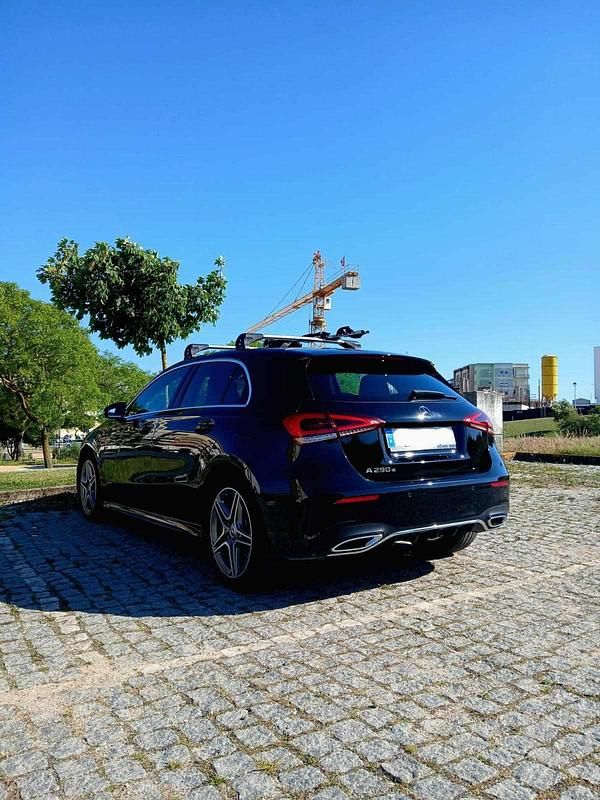 Usado Mercedes A250 218 HP (160 kW) 2020 Preto Citadino