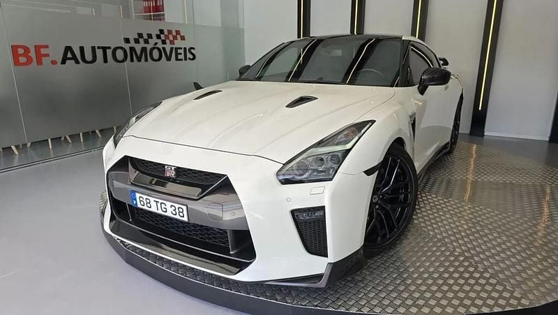 Verde Usado 2017 Nissan GT-R Pack Coupé | € 149.900 - Imagem 1/4