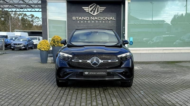 Usado Mercedes GLC300 333 HP (244 kW) 2023 Preto Coupé
