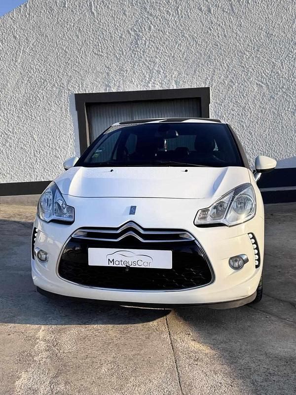 Branco Usado 2011 Citroën DS3 | € 9.200 (Preço elevado) - Imagem 1/4
