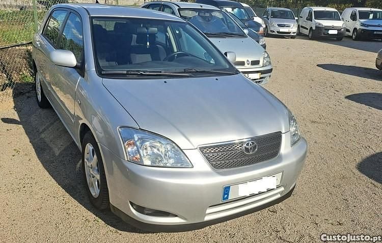 Cinza Usado 2003 Toyota Corolla Sol Citadino | € 5.950 (Preço justo) - Imagem 1/1