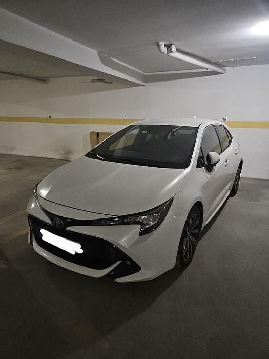 Usado Toyota Corolla Comfort 122 HP (89 kW) 2022 Sedan