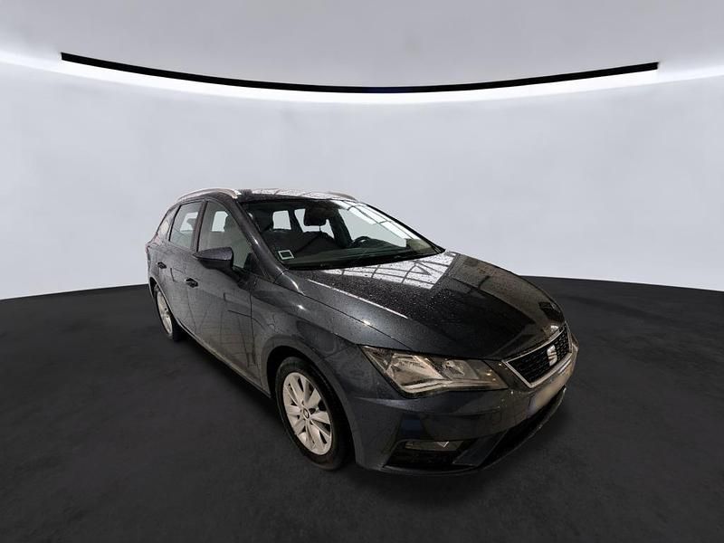 Usado Seat Leon ST 115 HP (84 kW) 2019 Antracite Carrinha
