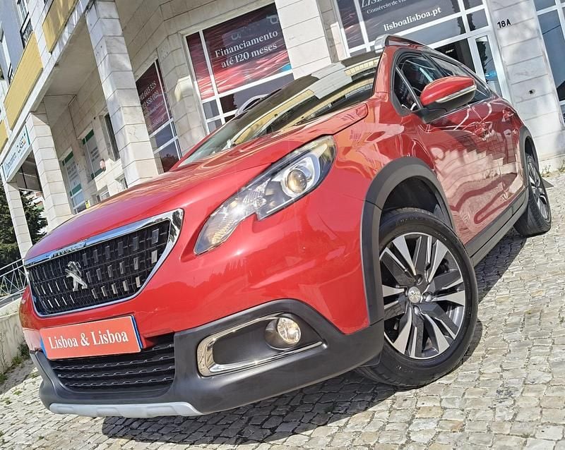 Usado Peugeot 2008 Allure 82 HP (60 kW) 2016 Bordoux perola SUV