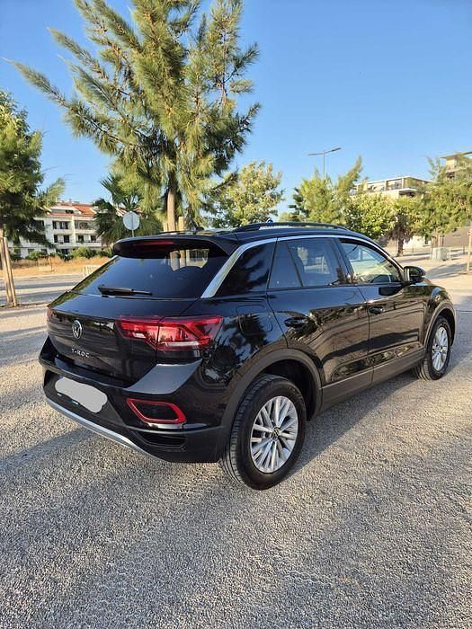 Usado VW T-Roc Life 110 HP (80 kW) 2023 SUV