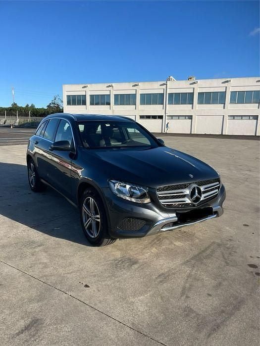 Usado 2016 Mercedes GLC250 Sedan | € 25.500 (Bom preço) - Imagem 1/4