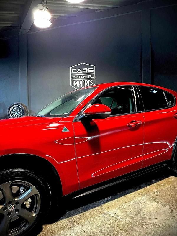 Usado Alfa Romeo Stelvio 209 HP (153 kW) 2018 Vermelho SUV