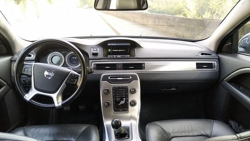Usado 2012 Volvo V70 Carrinha | € 9.000 - Imagem 1/4
