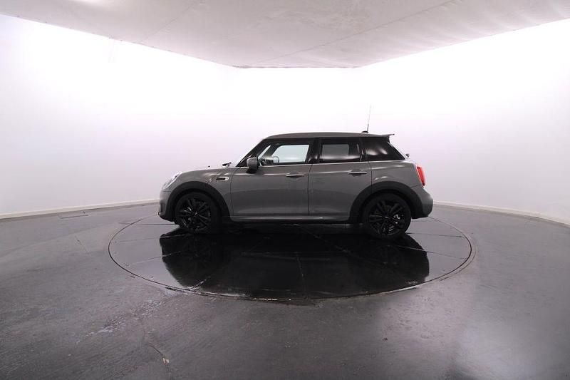 Usado Mini ONE 102 HP (75 kW) 2021 Cinzento Citadino