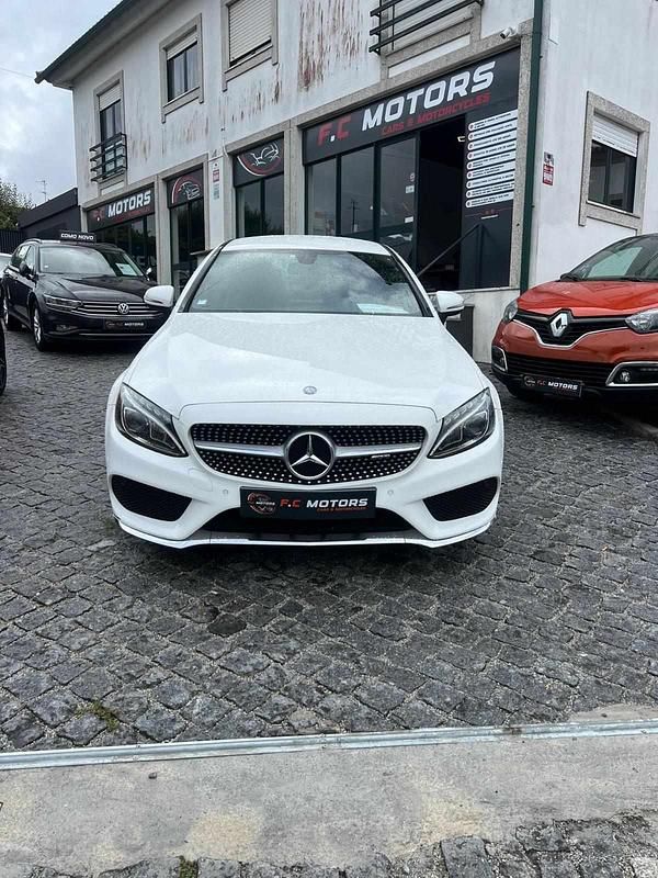 Branco Usado 2016 Mercedes C180 AMG line Coupé | € 24.750 (Preço elevado) - Imagem 1/2