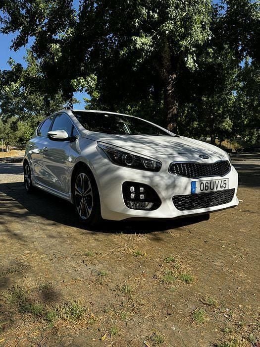 Usado 2018 Kia Ceed GT-Line Sedan | € 13.500 (Super Preço) - Imagem 1/4