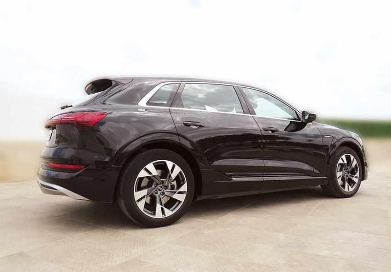 Preto Usado 2021 Audi e-tron SUV | € 33.000 (Super Preço) - Imagem 1/4