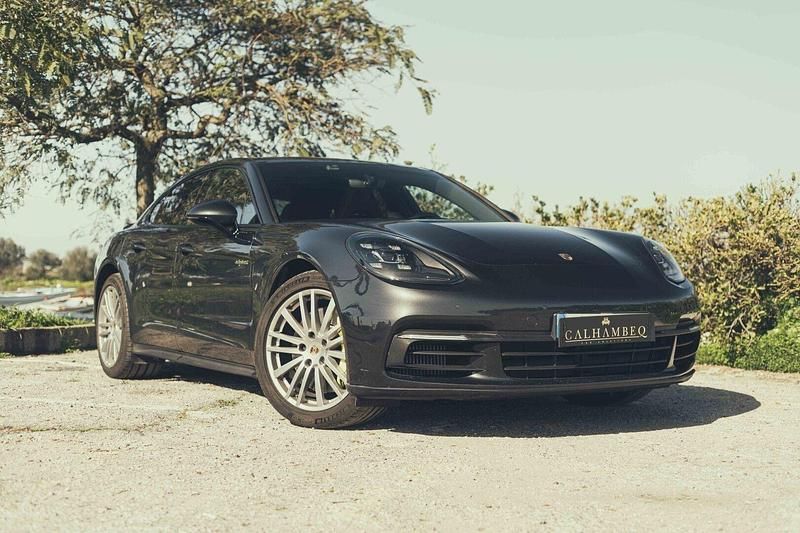 Preto Usado 2018 Porsche Panamera 4 Sedan | € 75.990 (Preço elevado) - Imagem 1/4