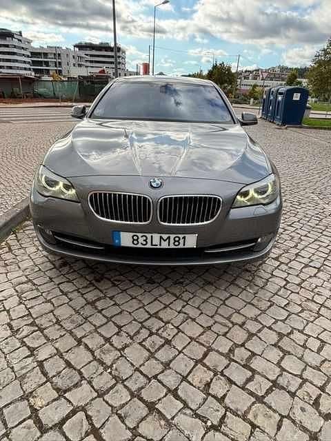 Cinzento Usado 2011 BMW 520 Carrinha | € 13.800 (Caro) - Imagem 1/4