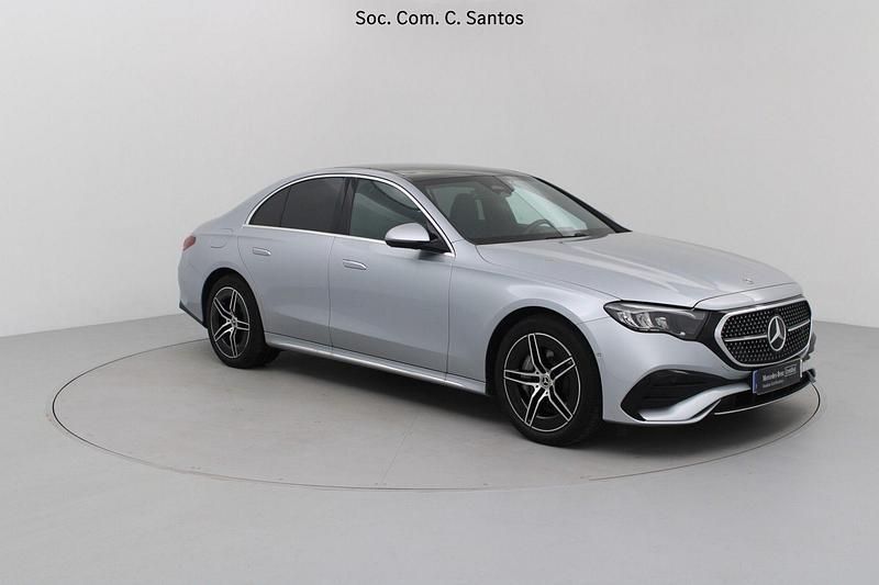 Usado Mercedes E300 AMG 150 HP (110 kW) 2024 Cinza Sedan