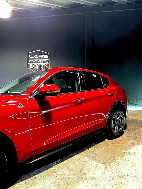 Usado Alfa Romeo Stelvio 209 HP (153 kW) 2018 Vermelho SUV