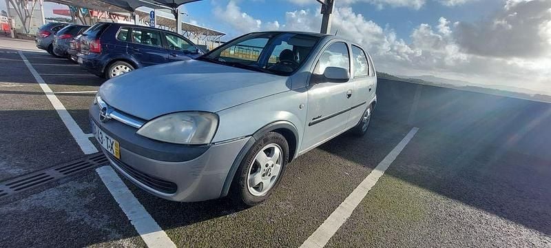 Usado 2002 Opel Corsa Comfort Sedan | € 1.550 (Preço justo) - Imagem 1/4