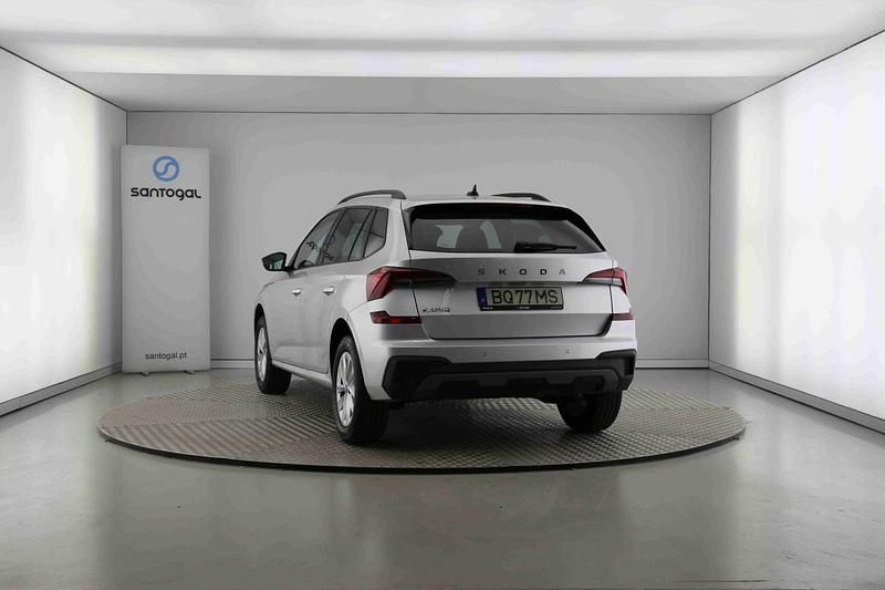 Usado Skoda Kamiq Selection 95 HP (69 kW) 2025 Cinzento SUV