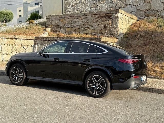 Usado Mercedes GLC300e 333 HP (244 kW) 2024 Coupé