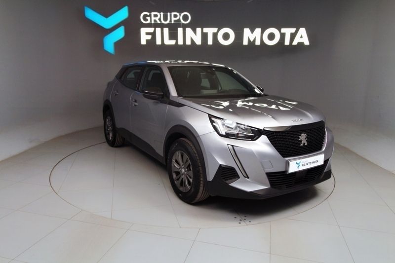 Cinzento Usado 2023 Peugeot 2008 Active SUV | € 16.990 (Bom preço) - Imagem 1/1