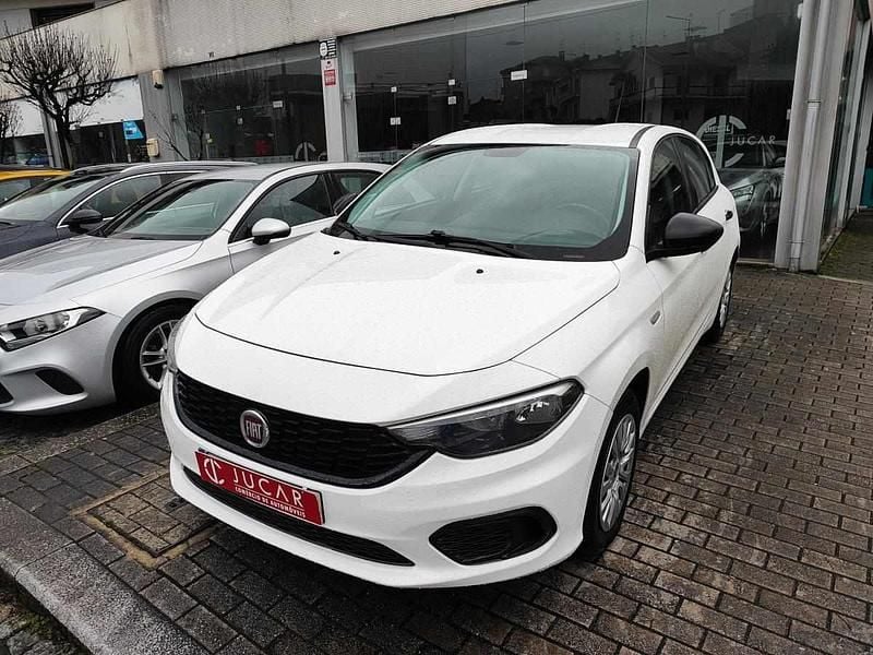 Branco Usado 2020 Fiat Tipo | € 9.900 (Bom preço) - Imagem 1/4