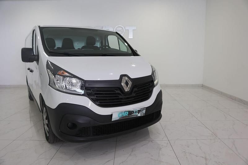 Branco Usado 2019 Renault Trafic Van | € 16.980 (Super Preço) - Imagem 1/4