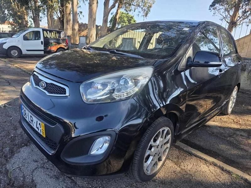 Preto Usado 2011 Kia Picanto Citadino | € 4.900 - Imagem 1/4