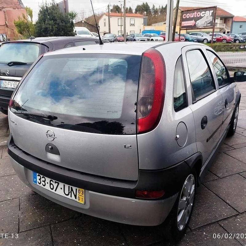 Usado Opel Corsa 75 HP (55 kW) 2003 Cinzento Citadino