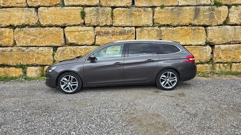 Usado Peugeot 308 Allure 120 HP (88 kW) 2014 Cinza Carrinha