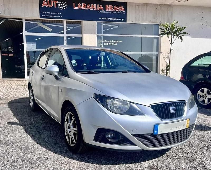 Usado Seat Ibiza Style 75 HP (55 kW) 2011 Cinza