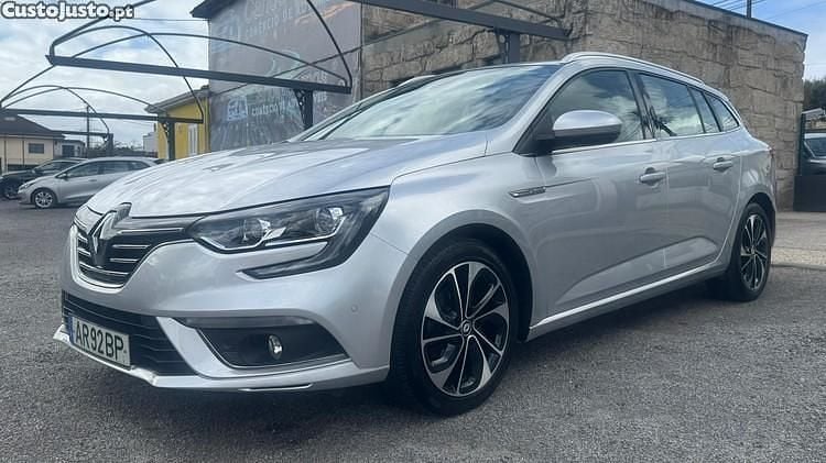 Cinza Usado 2018 Renault Mégane GrandTour Intens Carrinha | € 12.490 (Preço justo) - Imagem 1/1