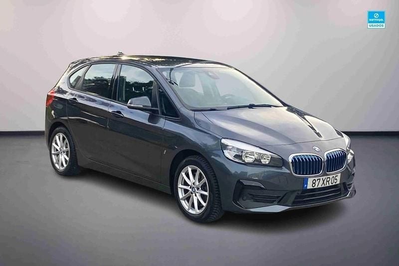 Cinzento Usado 2019 BMW 225 Advantage Monovolume | € 18.990 (Preço justo) - Imagem 1/4