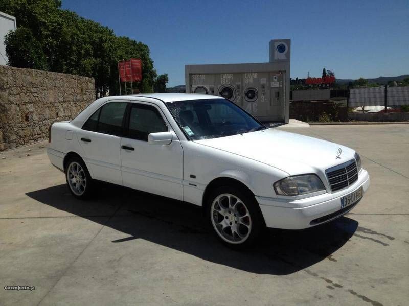 Sold Mercedes C220 W202 96 Carros usados para venda