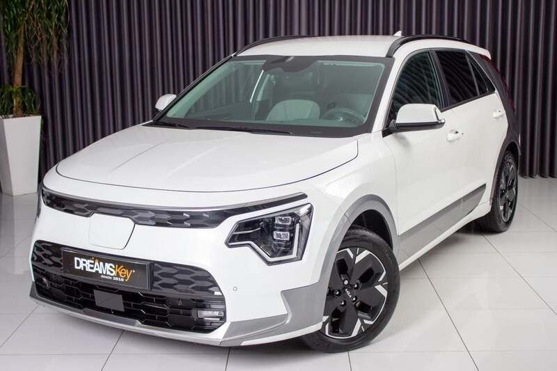 Branco Usado 2022 Kia e-Niro Vision SUV | € 29.900 (Preço justo) - Imagem 1/4