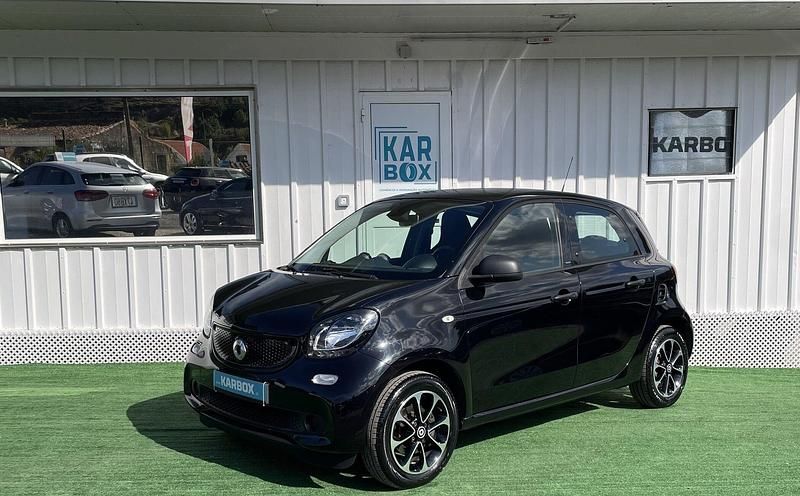 Preto Usado 2017 Smart ForFour Passion | € 12.500 (Preço justo) - Imagem 1/4