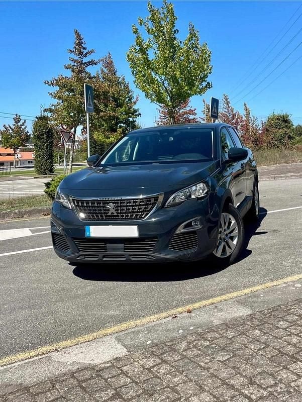 Usado Peugeot 3008 120 HP (88 kW) 2018 Cinzento SUV