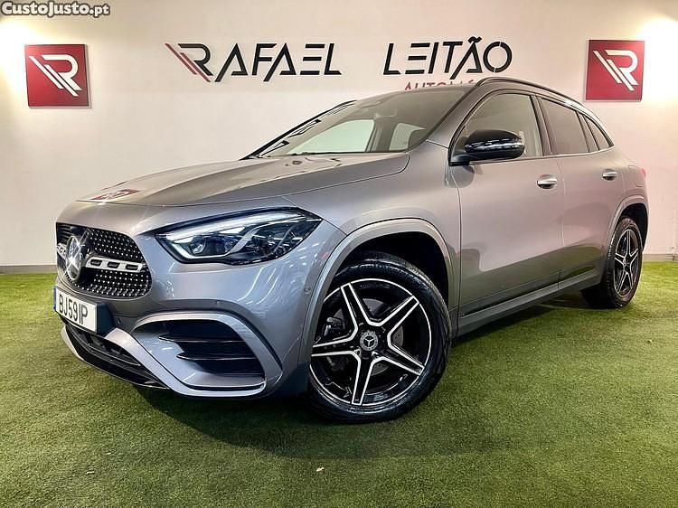 Cinza Usado 2024 Mercedes GLA250 AMG line SUV | € 49.450 (Caro) - Imagem 1/1