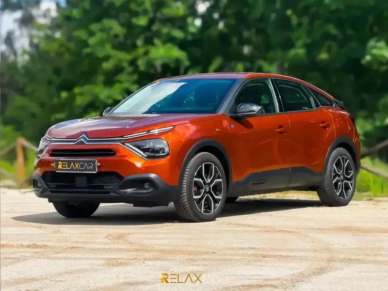 Laranja Usado 2021 Citroën e-C4 Feel Sedan | € 18.500 (Super Preço) - Imagem 1/4