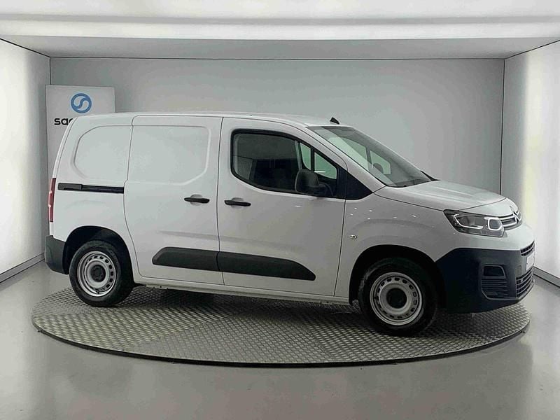 Branco Usado 2024 Citroën Berlingo Monovolume | € 20.490 (Preço justo) - Imagem 1/4