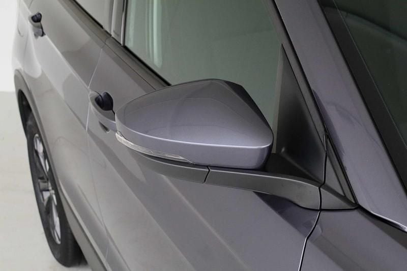 Usado VW T-Cross Life 110 HP (80 kW) 2023 Cinza SUV