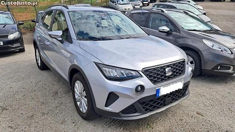 Cinza Usado 2023 Seat Arona SUV | € 17.750 (Preço justo) - Imagem 1/1