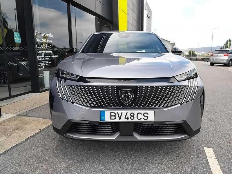 Cinzento Usado 2025 Peugeot 3008 Allure SUV | € 41.000 - Imagem 1/4