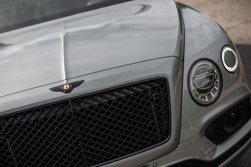 Usado Bentley Bentayga 550 HP (404 kW) 2019 Cinzento SUV