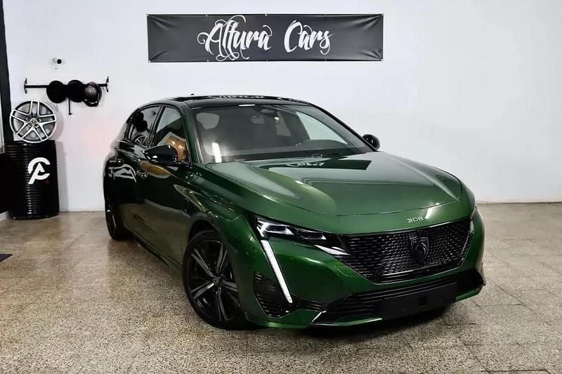 Verde escuro Usado 2021 Peugeot 308 GT Citadino | € 24.900 (Preço justo) - Imagem 1/4